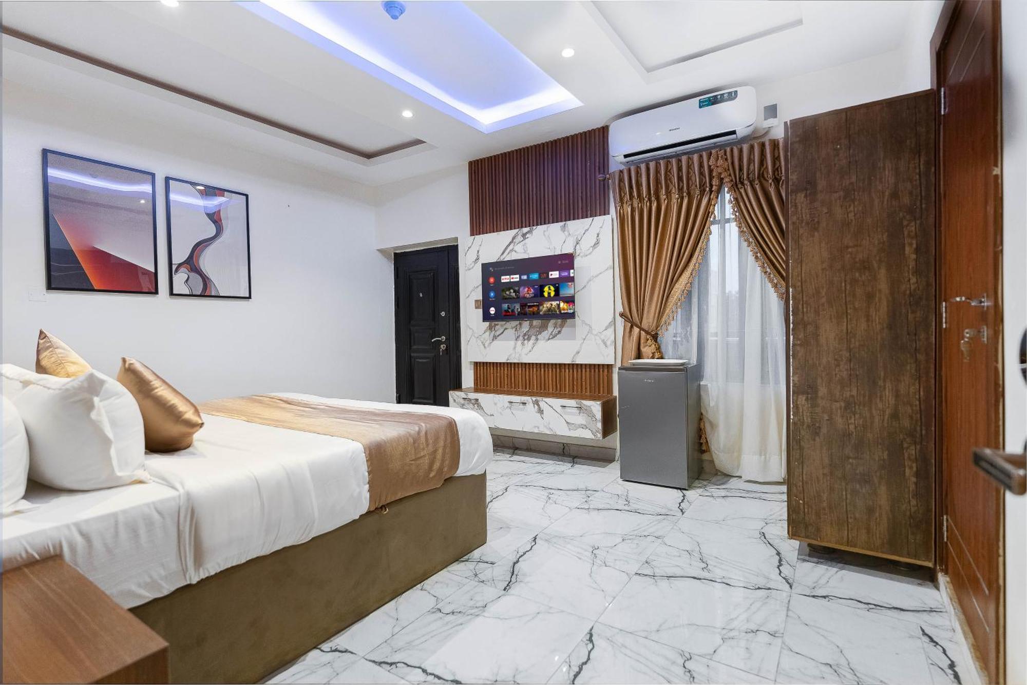 God'S Touch Apartments Remi Fani Kayode Gra. Ikeja Eksteriør billede